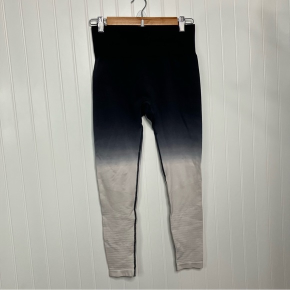 ZYIA Active Leggings Medium Ombré Black White Stretch Gym Athletic - Picture 2 of 6